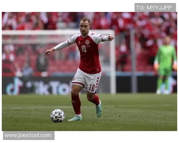 球星化身街头斗士燃情绿茵巷战展现极致街头足球魅力