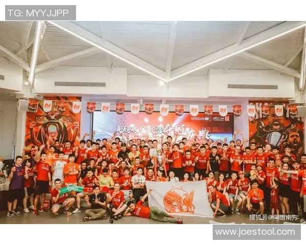 球迷圆梦之旅足球梦想实现记见球星辉煌时刻