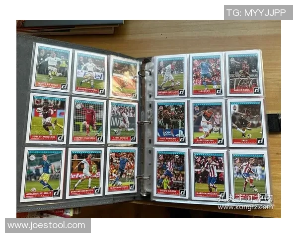 足球签字球星卡收藏与保养指南 评测及市场趋势分析